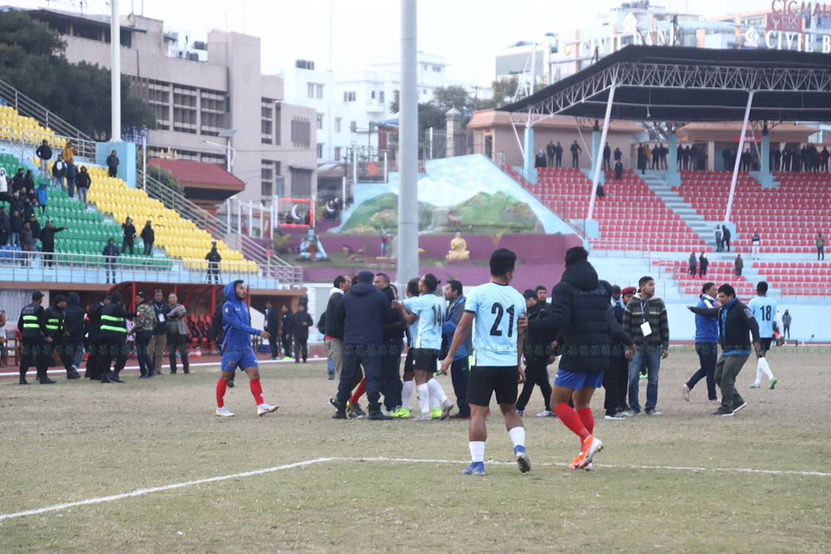 https://raracms.setopati.com/uploads/shares/2020/sujita/football1/football (1).jpg